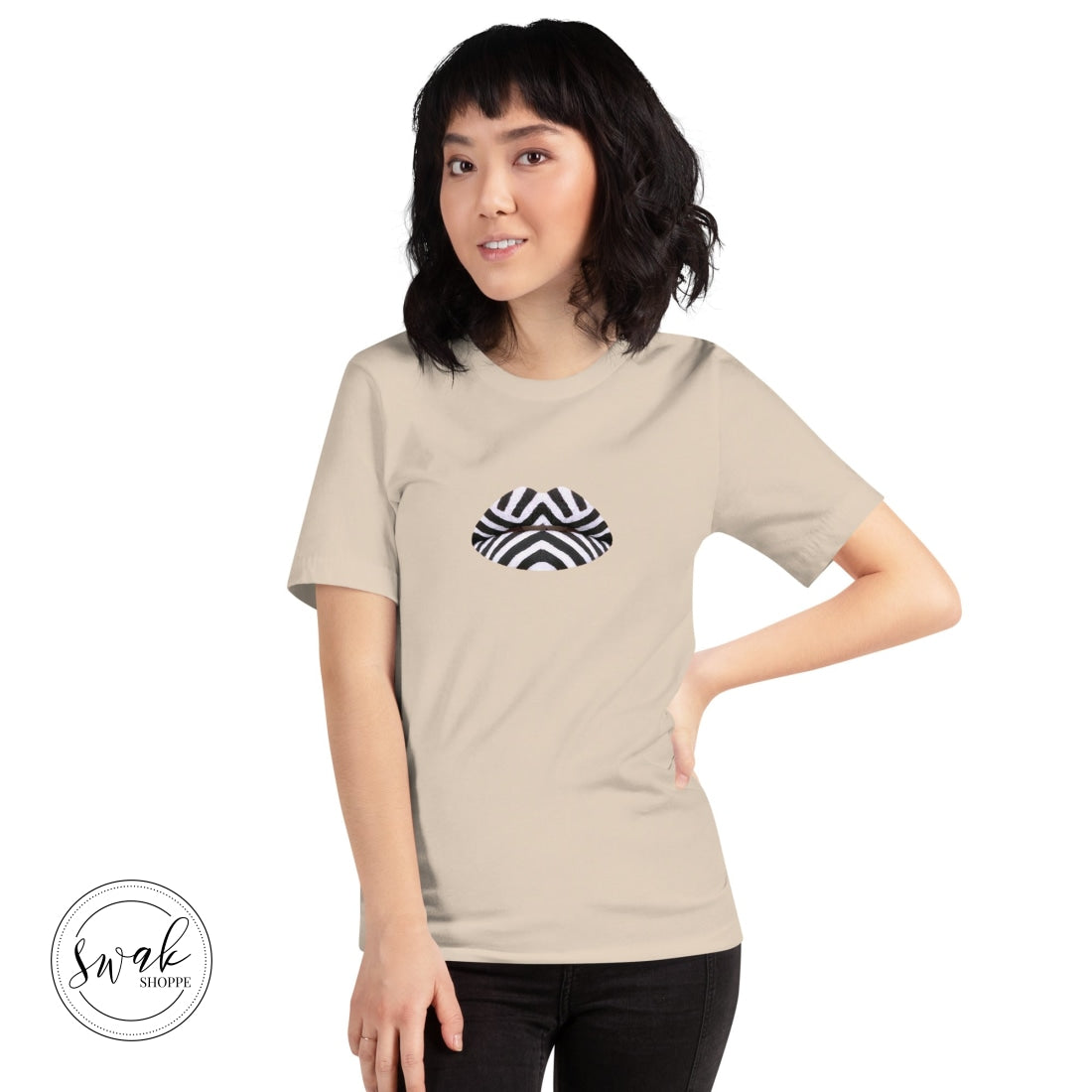 Swak Beauty Chevron Swimsuit Lip Art Unisex T-Shirt Soft Cream / Xs